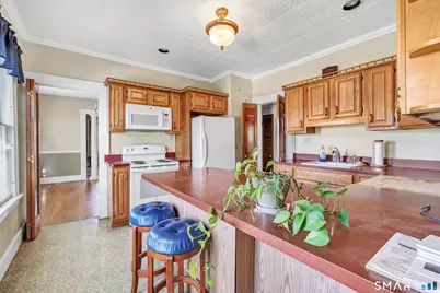 22 Monroe Street, Bridgeport, CT 06605 - Photo 19