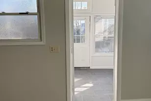 82 1st St, New Haven, CT 06519 - Photo 19