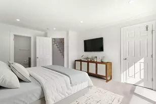 28 Rock Spring Rd, Stamford, CT 06906 - Photo 19