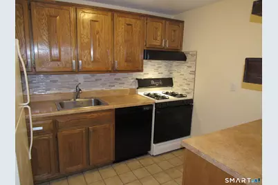 138 Williamstown Court #138, Newington, CT 06111 - Photo 5