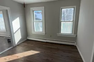 42 Summer St, Bristol, CT 06010 - Photo 5