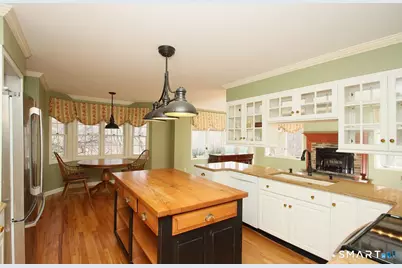 22 Meadowood Drive, New Milford, CT 06776 - Photo 7