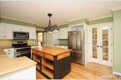 22 Meadowood Drive, New Milford, CT 06776 - Photo 9