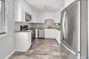 914 Heritage Vlg, Southbury, CT 06488 - Photo 9