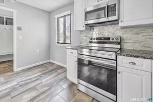 914 Heritage Vlg, Southbury, CT 06488 - Photo 7