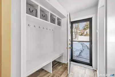 914 Heritage Village #B, Southbury, CT 06488 - Photo 3