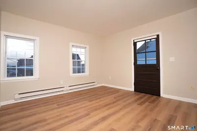 31 Hall Avenue, Wallingford, CT 06492 - Photo 7