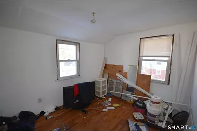 85 Alexander Drive, Bridgeport, CT 06606 - Photo 23