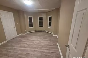 63 Seyms St, Hartford, CT 06120 - Photo 5