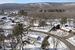 31 Edgewood Cir, Southington, CT 06489 - Photo 25