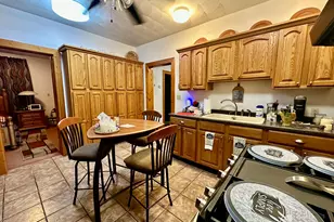 498 Broad St, Hartford, CT 06106 - Photo 3