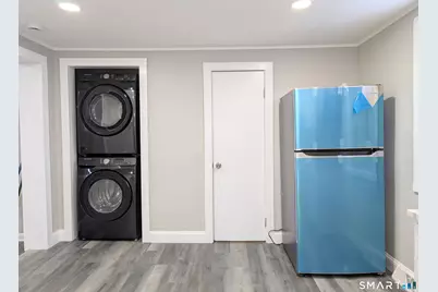 34 Maltby Avenue, West Haven, CT 06516 - Photo 17