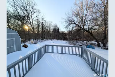 34 Maltby Avenue, West Haven, CT 06516 - Photo 39