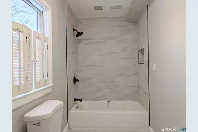 34 Maltby Avenue, West Haven, CT 06516 - Photo 31