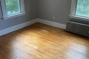 20 Pleasant St, Windsor Locks, CT 06096 - Photo 17