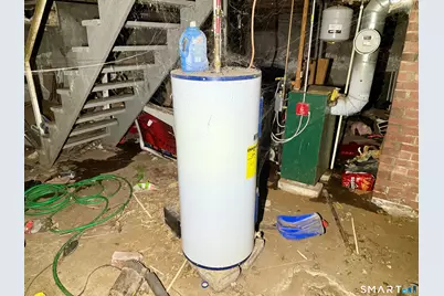 66 Charlotte Street, Hartford, CT 06120 - Photo 9