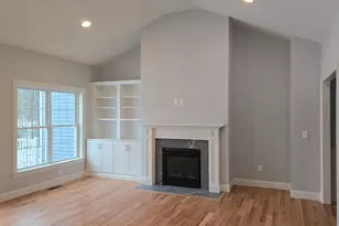 42 Liberty Ln, Enfield, CT 06082 - Photo 9