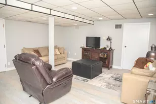 10 Ironwood Ln, West Hartford, CT 06117 - Photo 27