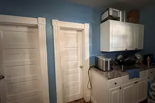 111 Draher St, Waterbury, CT 06708 - Photo 7