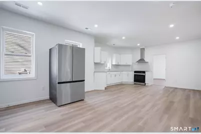 16 Arch Street, Waterbury, CT 06710 - Photo 7