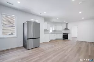 16 Arch St, Waterbury, CT 06710 - Photo 7