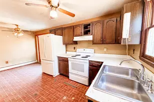 274 Colburn Rd, Canterbury, CT 06331 - Photo 3