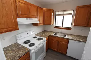 1400 Meriden Rd, Waterbury, CT 06705 - Photo 5