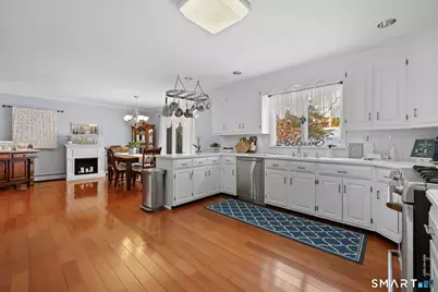 15 Glenarden Road, Trumbull, CT 06611 - Photo 5