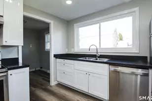 25 Andrews St, Meriden, CT 06451 - Photo 13