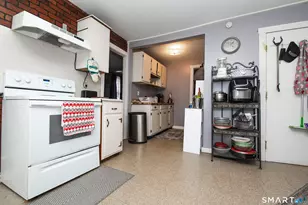 25 Andrews St, Meriden, CT 06451 - Photo 27