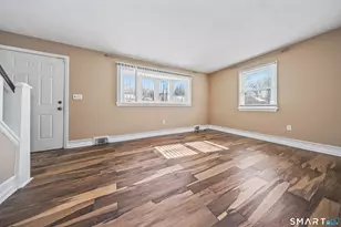 33 Harland Ave, Waterbury, CT 06705 - Photo 3