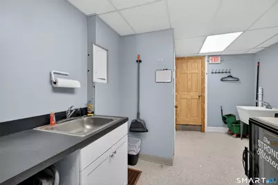 1648 Whitney Avenue, Hamden, CT 06517 - Photo 15