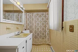 90 Rolling Ridge Rd, Hamden, CT 06518 - Photo 23