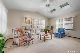 90 Rolling Ridge Rd, Hamden, CT 06518 - Photo 13