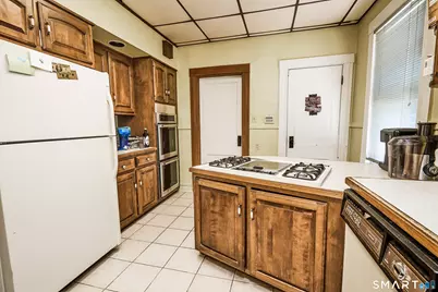 74 Harlem Avenue, Bridgeport, CT 06606 - Photo 13