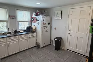 309 N Hoadley St, Naugatuck, CT 06770 - Photo 3