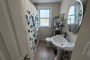 309 N Hoadley St, Naugatuck, CT 06770 - Photo 13