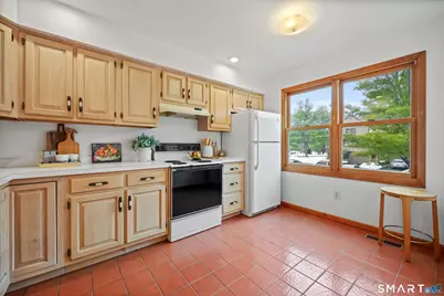 21 Rockview Circle #21, Monroe, CT 06468 - Photo 3