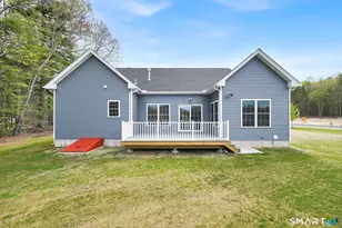 60 Liberty Ln, Enfield, CT 06082 - Photo 5