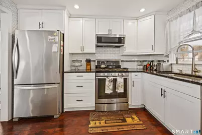 1986 Hartford Turnpike, North Haven, CT 06473 - Photo 7