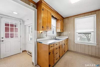 807 Long Hill Avenue, Shelton, CT 06484 - Photo 5