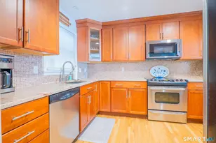 10 Prospect Ave, Norwalk, CT 06850 - Photo 9