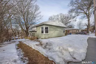 53 Victory Dr, New Haven, CT 06515 - Photo 1