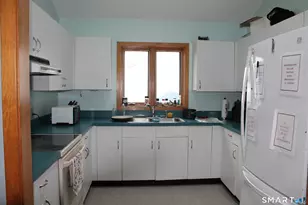 100 Pequot Ave, New London, CT 06320 - Photo 11