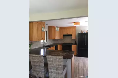 130 Parkway South, New London, CT 06320 - Photo 3