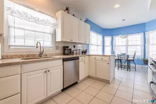 99 Oliver Way, Bloomfield, CT 06002 - Photo 15