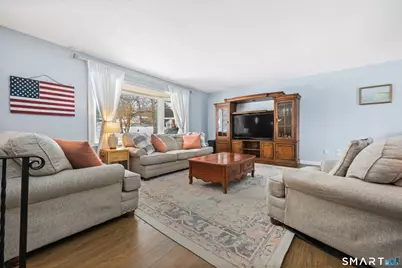 11 Apple Blossom Lane, New Fairfield, CT 06812 - Photo 3