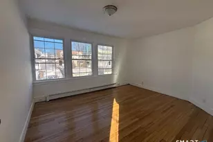 292 Ridgefield Ave, Bridgeport, CT 06610 - Photo 3