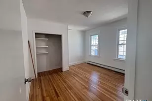 292 Ridgefield Ave, Bridgeport, CT 06610 - Photo 9