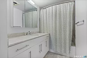 25 Forest St, Stamford, CT 06901 - Photo 13